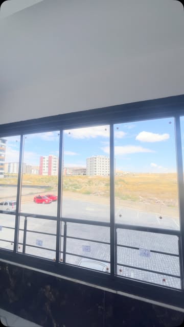 Tamamlanmış cam balkon uygulaması